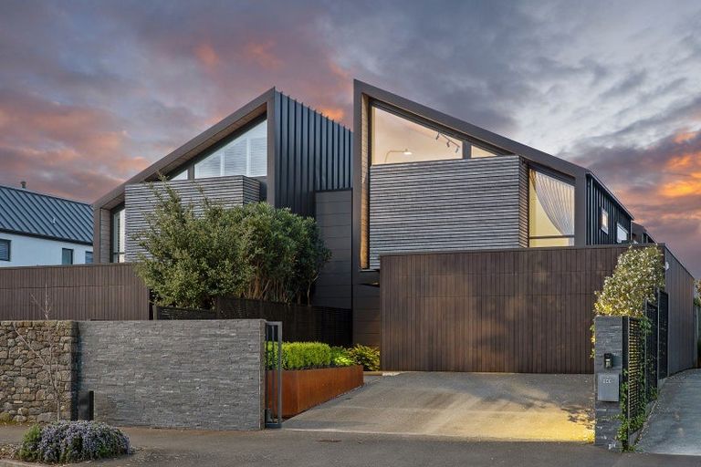 Photo of property in 1/141 Peterborough Street, Christchurch Central, Christchurch, 8013