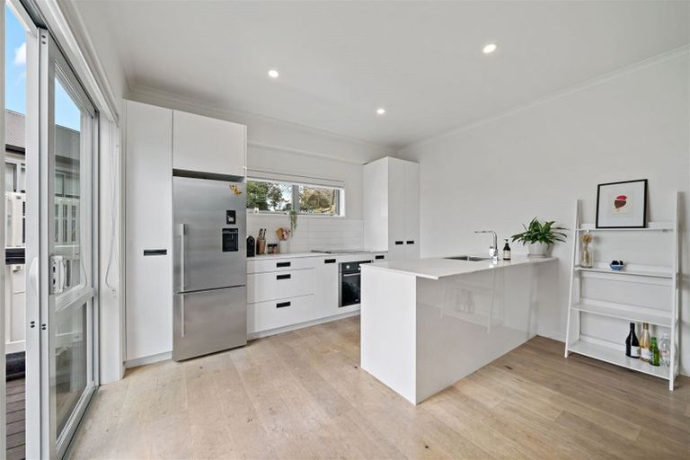 Photo of property in 1/27 Powell Street, Avondale, Auckland, 1026