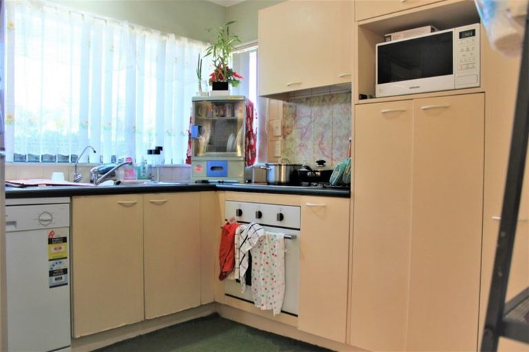 Photo of property in 5 Sandwick Drive, Weymouth, Auckland, 2103