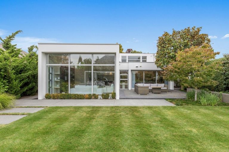 Photo of property in 86 Hinau Street, Riccarton, Christchurch, 8041
