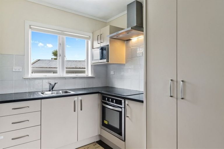 Photo of property in 6 Gordon Road, Papatoetoe, Auckland, 2025
