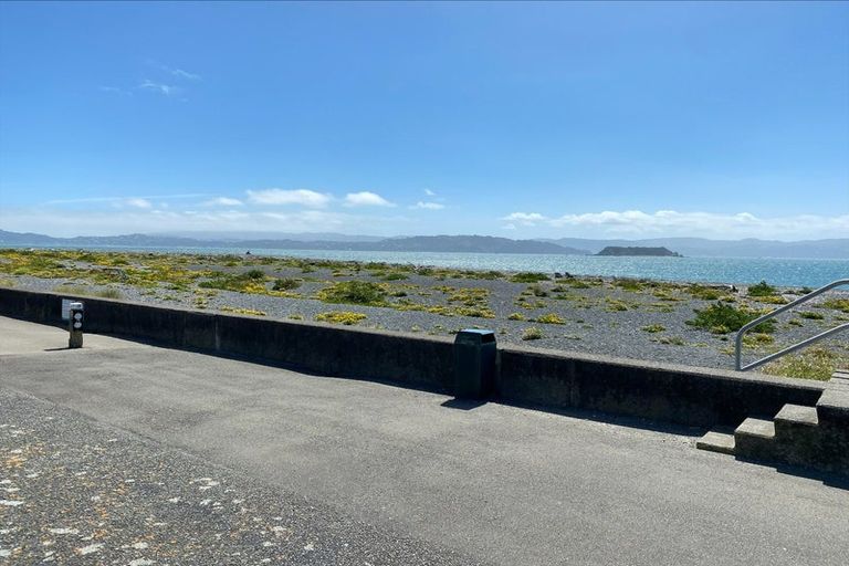 Photo of property in 3b Pukatea Street, Eastbourne, Lower Hutt, 5013