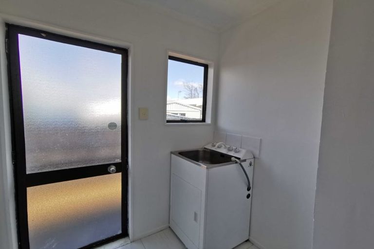 Photo of property in 2/49 Templeton Place, Clendon Park, Auckland, 2103