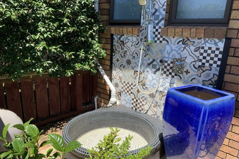 Photo of property in 40 Lakeside Drive, Orewa, 0931