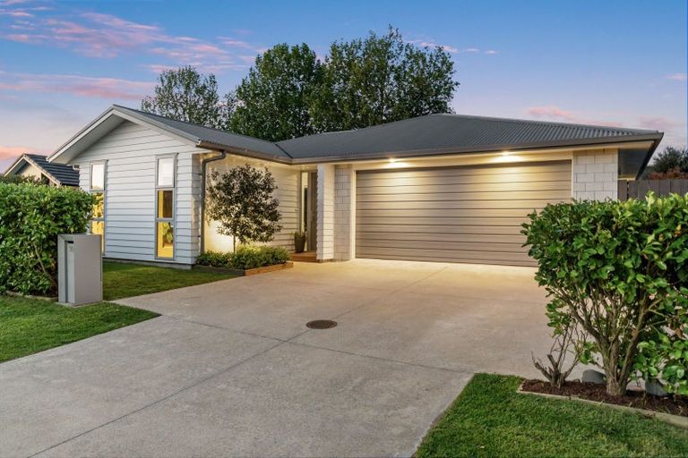 Photo of property in 30 Kuru Place, Papamoa, 3118