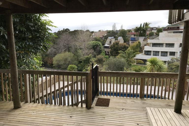Photo of property in 44 Colmar Road, Mellons Bay, Auckland, 2014