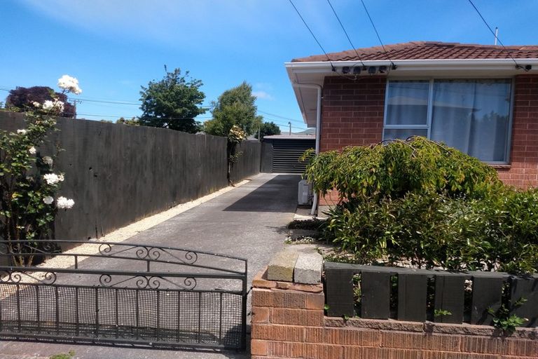 Photo of property in 2/556 Worcester Street, Linwood, Christchurch, 8011