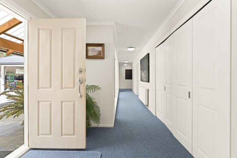 Photo of property in 67 Surrey Heights, Waihola, Outram, 9073