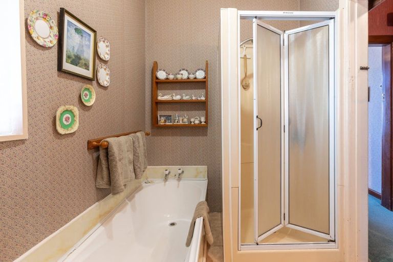 Photo of property in 6 Waterloo Street, Dannevirke, 4930