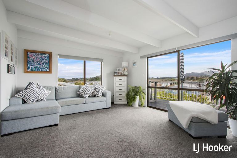 Photo of property in 39 Hanlen Avenue, Waihi Beach, 3611