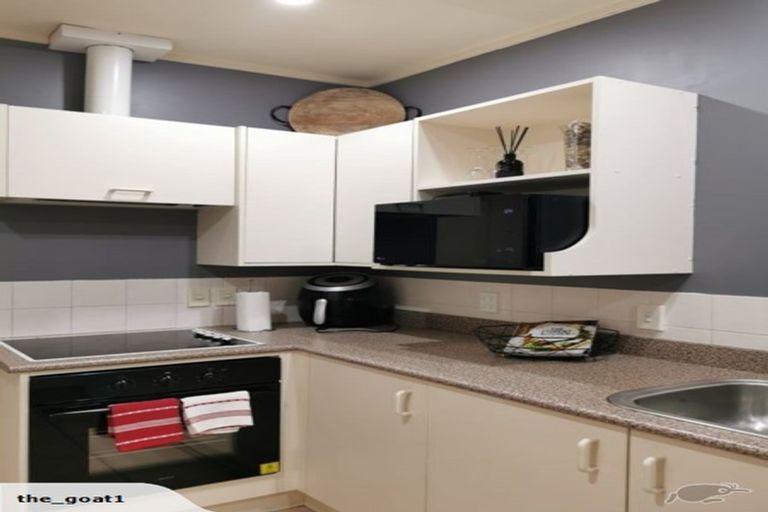 Photo of property in Maddison Apartments, 1/6f Queen Street, Palmerston North, 4410