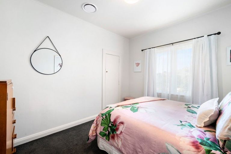 Photo of property in 23 Fraser Avenue, Johnsonville, Wellington, 6037