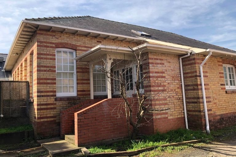 Photo of property in 25 Montilla Place, Manurewa, Auckland, 2102