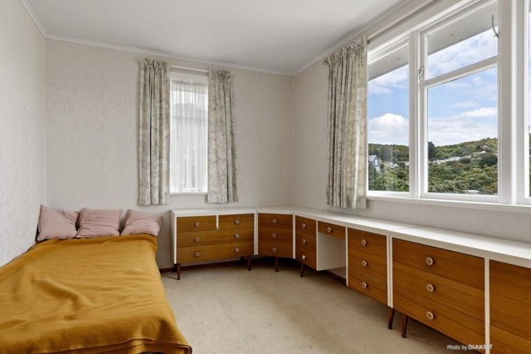 Photo of property in 4 Rahui Street, Strathmore Park, Wellington, 6022