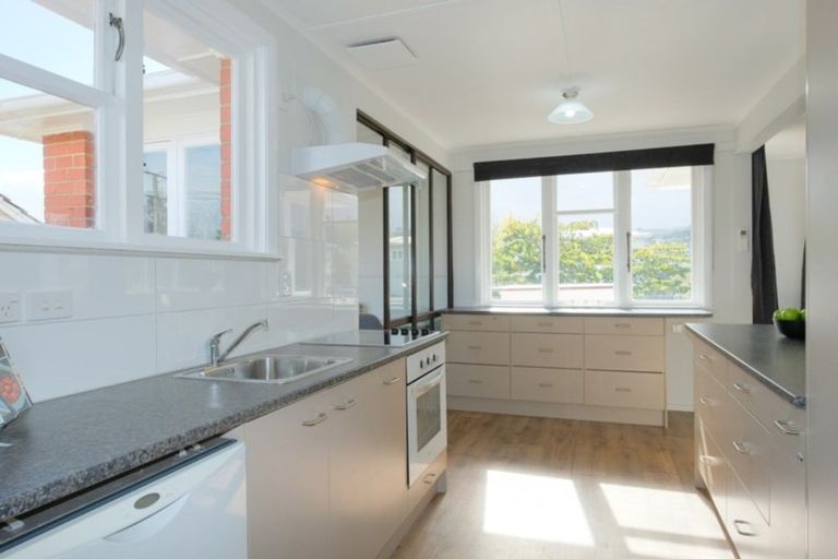 Photo of property in 14 Burgess Street, Green Island, Dunedin, 9018