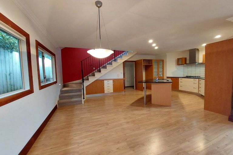 Photo of property in 39 Goods Road, Otumoetai, Tauranga, 3110