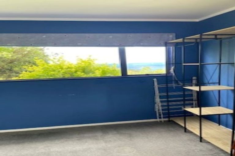 Photo of property in 8 Bury Grove, Strathmore Park, Wellington, 6022