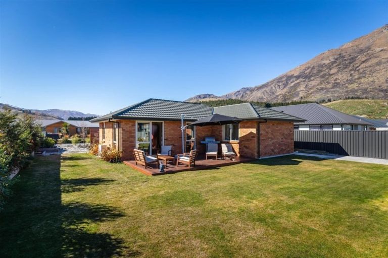 Photo of property in 10 Risinghurst Terrace, Lower Shotover, Queenstown, 9304