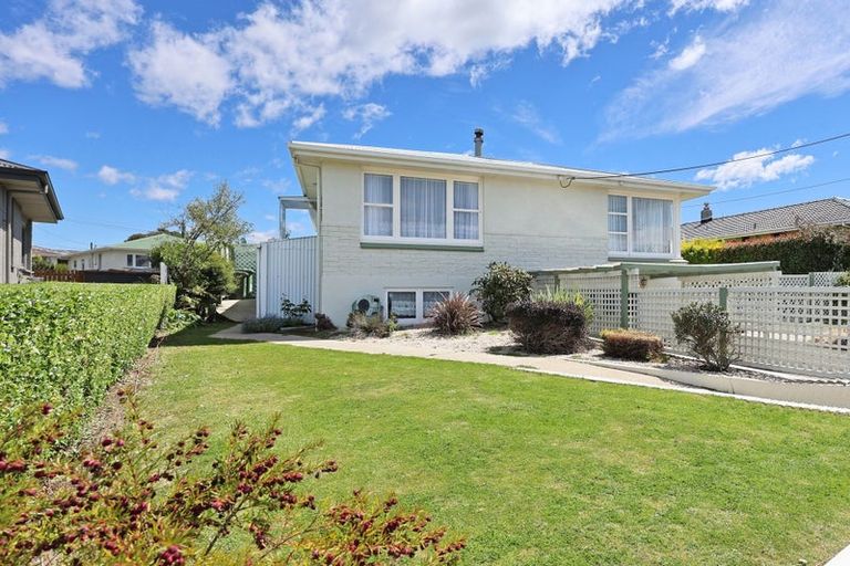 Photo of property in 42 Stuart Street, Holmes Hill, Oamaru, 9401