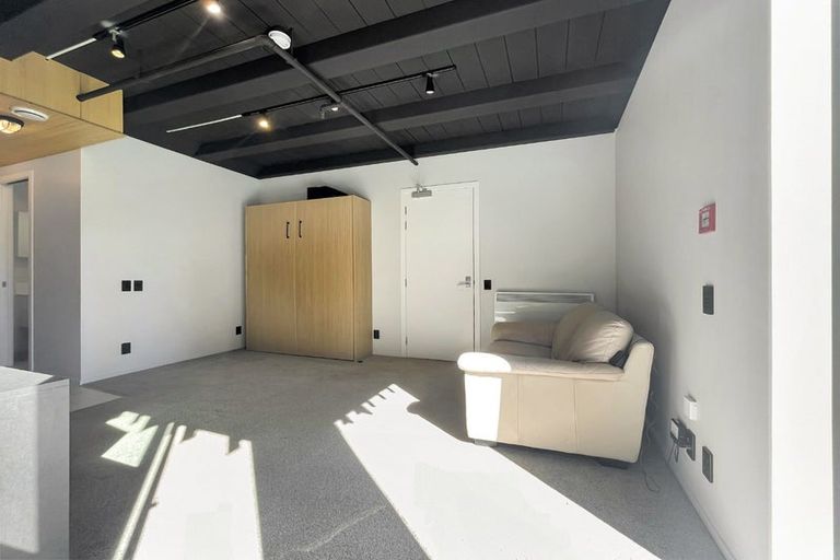 Photo of property in Vedado Apartments, 104/41 Hopper Street, Mount Cook, Wellington, 6011