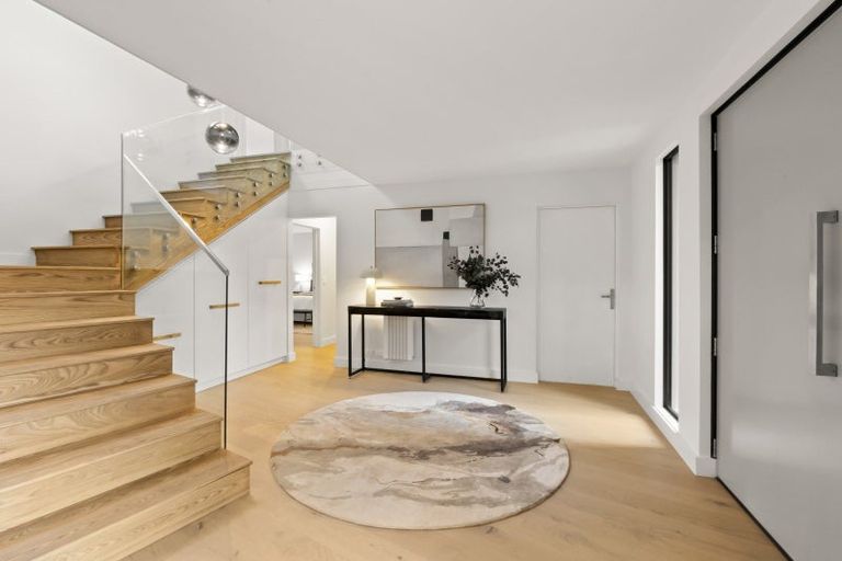 Photo of property in 98 Jacks Point Rise, Jacks Point, Queenstown, 9371