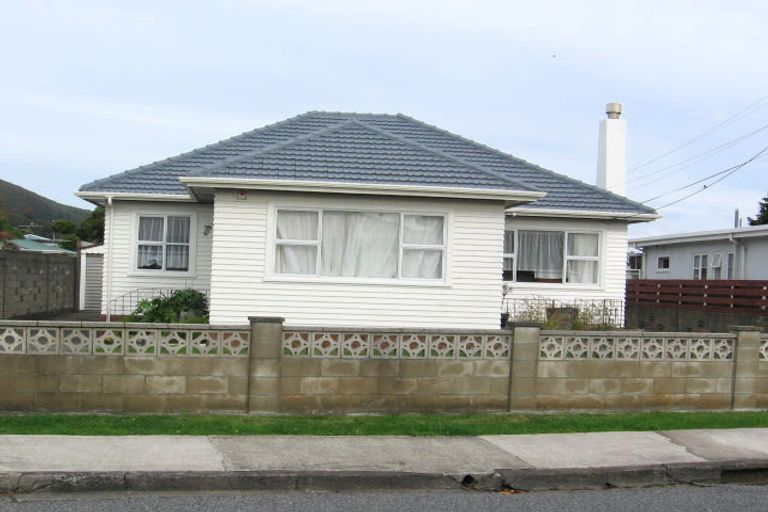 Photo of property in 29 Brasell Street, Fairfield, Lower Hutt, 5011