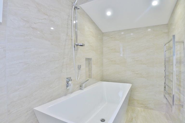 Photo of property in 10a Malvern Road, Morningside, Auckland, 1022