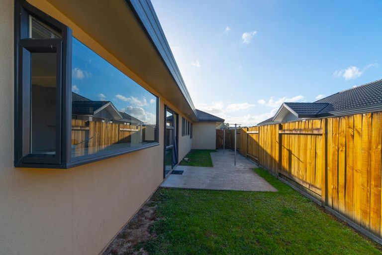 Photo of property in 49 Meridian Grove, Kelvin Grove, Palmerston North, 4414