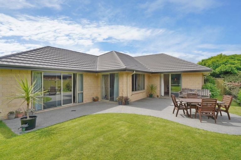 Photo of property in 10 Aintree Place, Rangiora, 7400