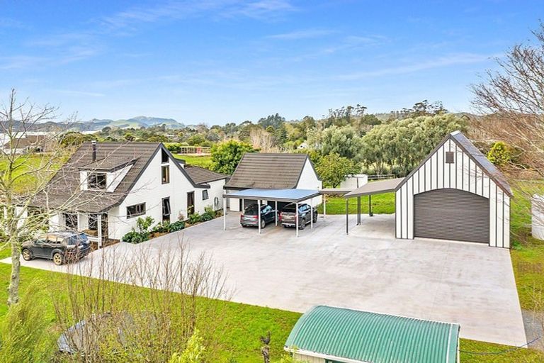 Photo of property in 70 Edmonds Road, Kerikeri, 0293