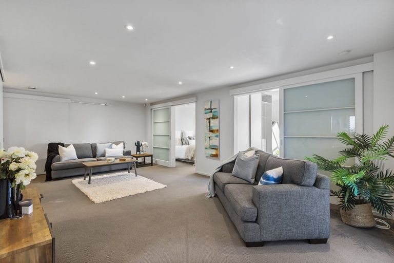 Photo of property in 1/67 Gulf View Road, Murrays Bay, Auckland, 0630