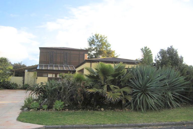 Photo of property in 111 Patuwai Drive, Whangamata, 3620