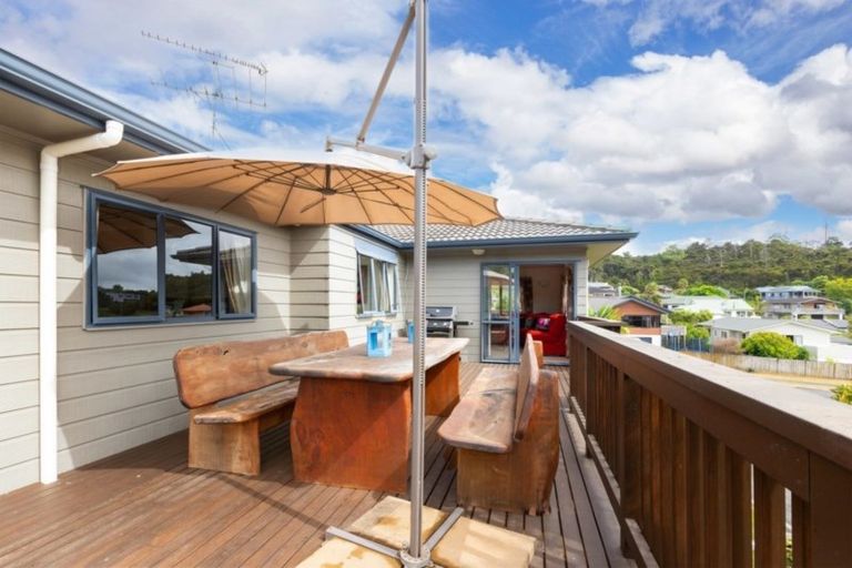 Photo of property in 12 Governor Grey Road, Snells Beach, 0920