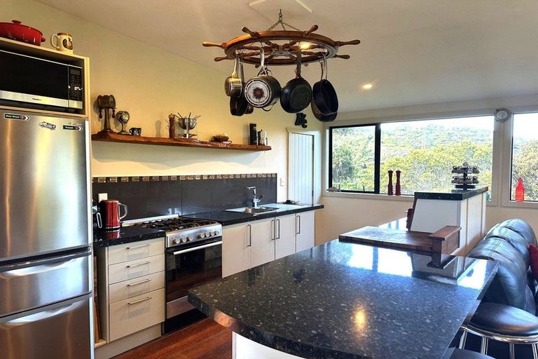 Photo of property in 10 Ward Drive, Opua, 0200