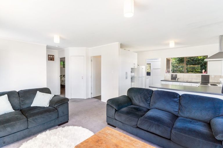 Photo of property in 1/11 Ranui Station Road, Ranui, Auckland, 0612