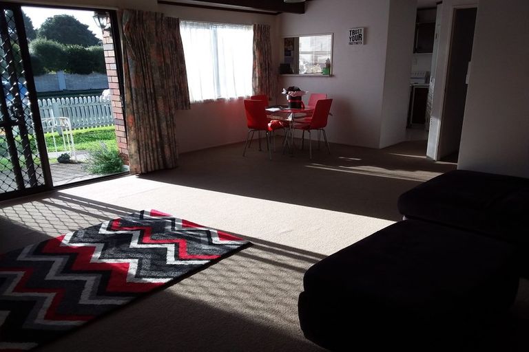 Photo of property in 16 Berwick Place, Mount Maunganui, 3116