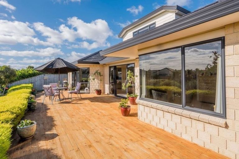 Photo of property in 38 Monarch Place, Paraparaumu Beach, Paraparaumu, 5032