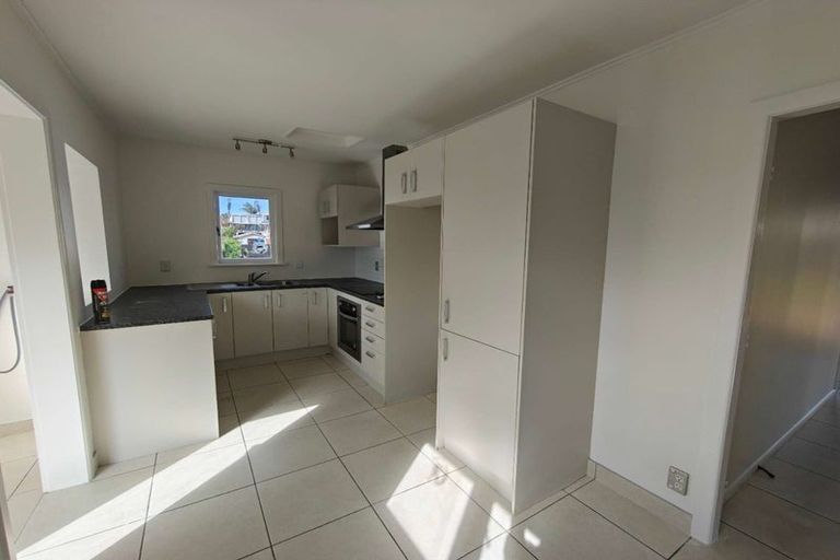 Photo of property in 1/57 Nikau Street, New Lynn, Auckland, 0600
