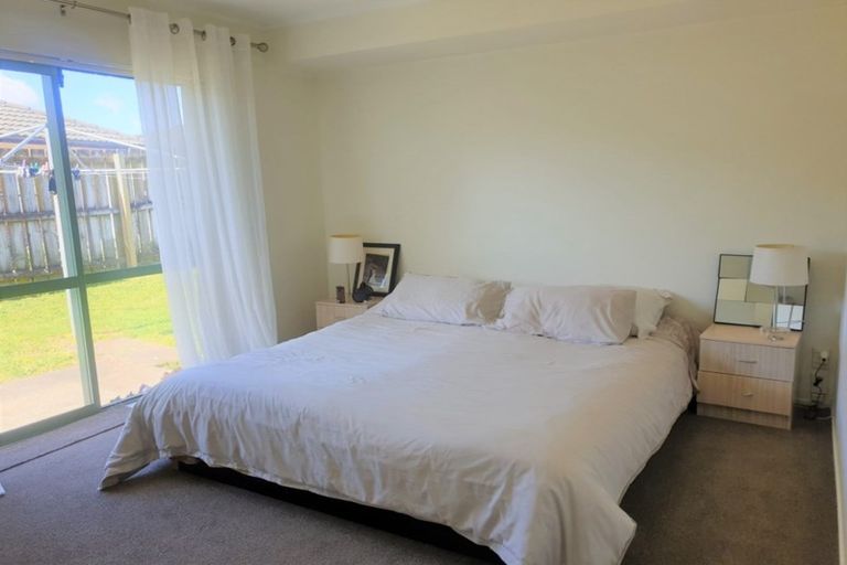 Photo of property in 5 Carn Place, Weymouth, Auckland, 2103