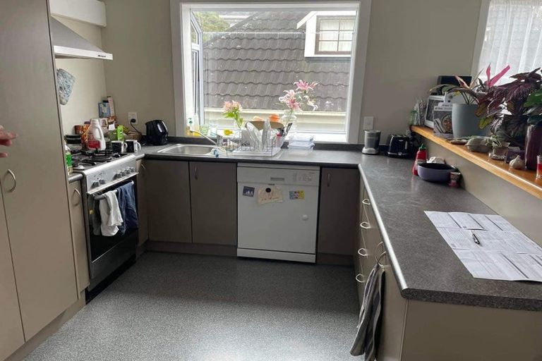 Photo of property in 296 Karori Road, Karori, Wellington, 6012