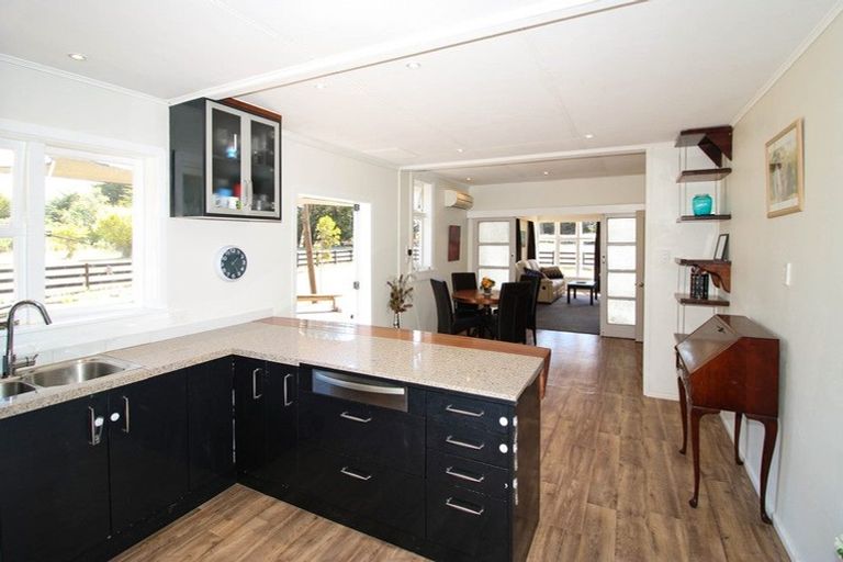 Photo of property in 92 Chester Road, Clareville, Carterton, 5791