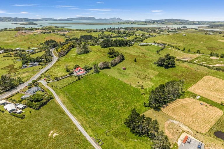 Photo of property in 88 Portland Road, Portland, Whangarei, 0178
