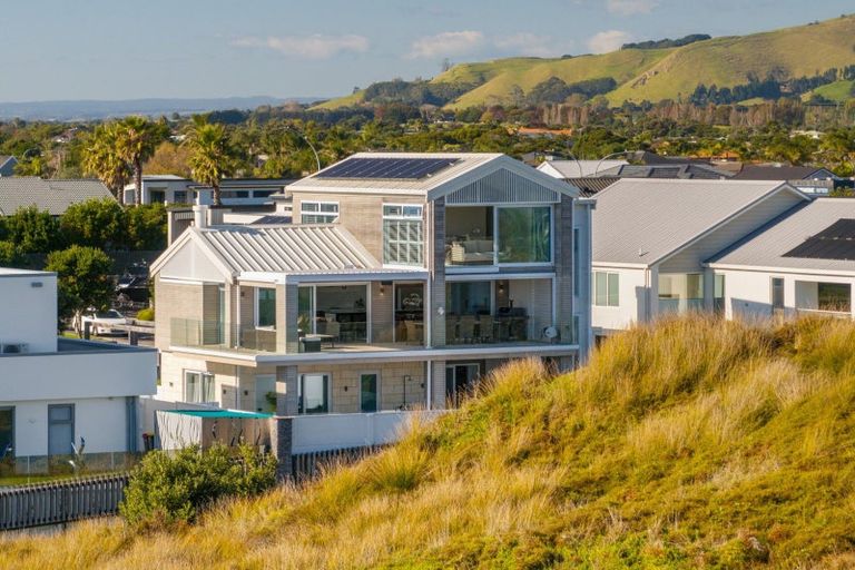 Photo of property in 19 Otira Close, Papamoa Beach, Papamoa, 3118