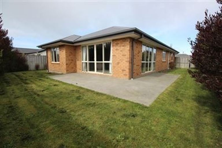 Photo of property in 8 Manuka Street, Pegasus, 7612