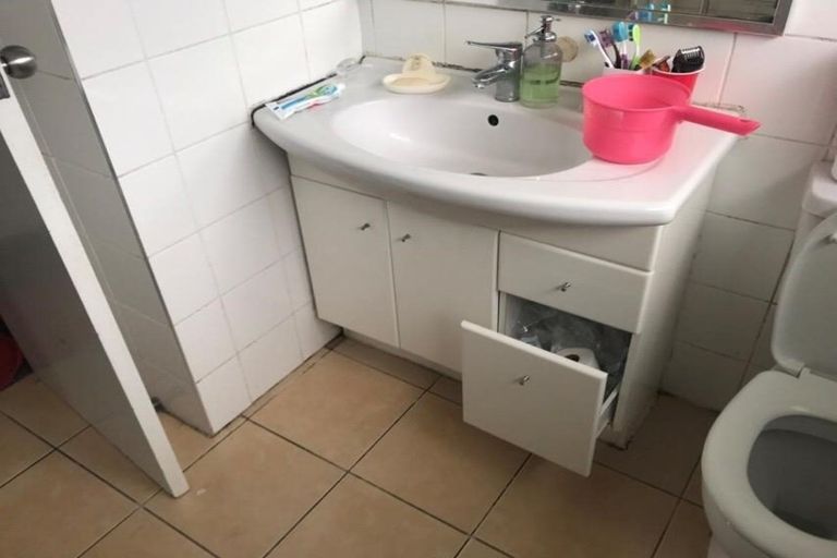 Photo of property in 5 Garner Place, Glenfield, Auckland, 0629