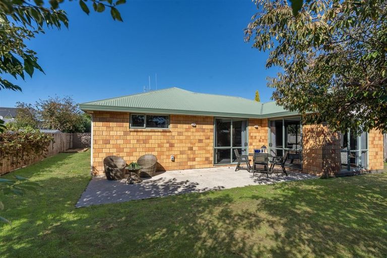 Photo of property in 11 Mckenzie Place, Rototuna North, Hamilton, 3210