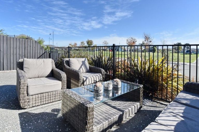 Photo of property in 6 Aroha Street, Pegasus, 7612