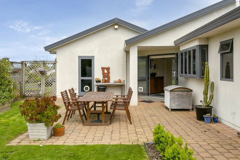Photo of property in 9 Robinson Terrace, Rangatira Park, Taupo, 3330
