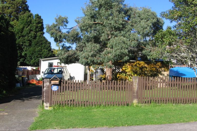 Photo of property in 4 Mariana Place, Glen Eden, Auckland, 0602