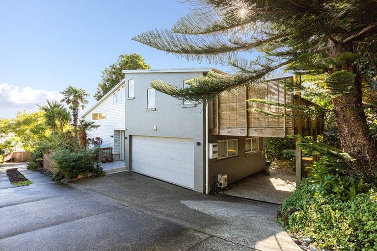 Photo of property in 70a Verran Road, Birkdale, Auckland, 0626
